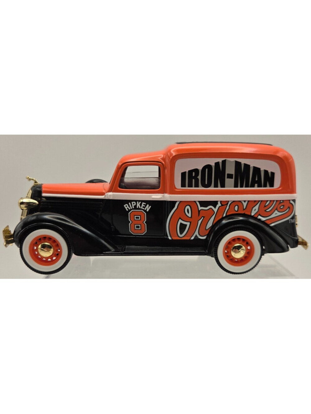 Cal Ripken Jr Iron Man Orioles Diecast Car Limited Edition 1996 NIB